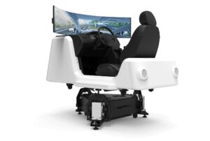 Hệ thống mô phỏng đào tạo lái xe ô tô